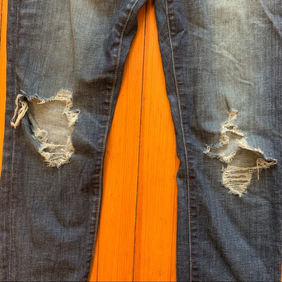 9" High-Rise Skinny Jeans: Destructed Edition - Picture 8 of 15